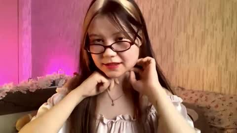 lily online show from December 22, 2025, 7:38 am