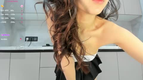 Mia online show from March 30, 2026, 7:42 am