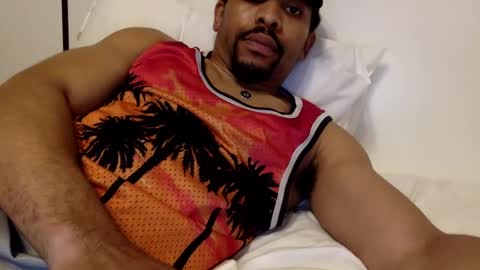 Snapshot of soulmatesxoo34 chatting on December 1, 2024, 4:40 pm Longhaitianbbc thick latina online show from December 1, 2024, 4:40 pm