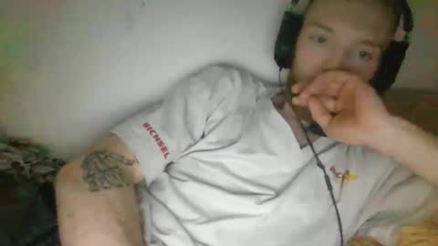 soumi854640 online show from November 30, 2025, 12:53 pm