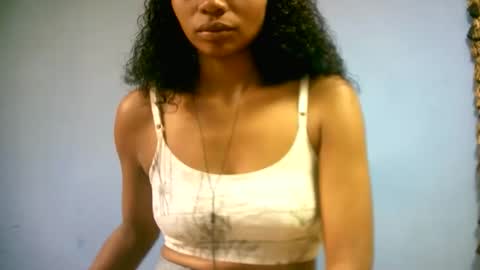 Snapshot of sourayaa chatting on April 4, 2026, 7:39 am sourayaa online show from April 4, 2026, 7:39 am