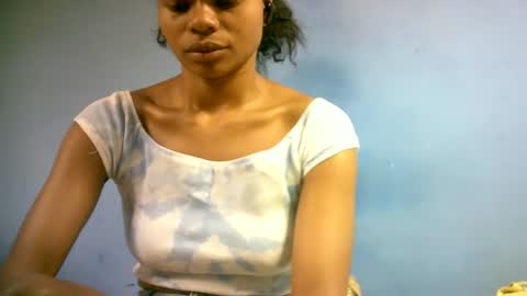 Snapshot of sourayaa chatting on April 9, 2026, 6:19 am sourayaa online show from April 9, 2026, 6:19 am