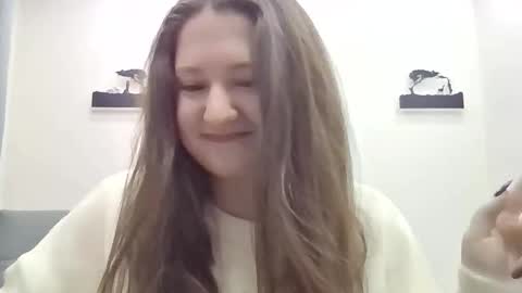 Snapshot of sovagloomy chatting on October 31, 2025, 5:03 pm sovagloomy online show from October 31, 2025, 5:03 pm