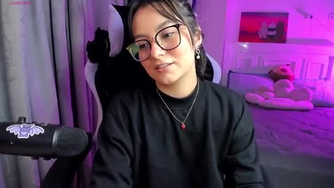 Snapshot of soy___lili chatting on January 26, 2025, 2:56 am Lili online show from January 26, 2025, 2:56 am