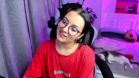 Snapshot of soy___lili chatting on February 21, 2025, 1:11 am Lili online show from February 21, 2025, 1:11 am