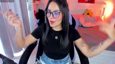 Snapshot of soy___lili chatting on September 20, 2025, 8:21 pm Lili online show from September 20, 2025, 8:21 pm