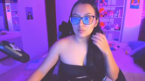 Snapshot of soy___lili chatting on July 19, 2026, 12:36 am Lili online show from July 19, 2026, 12:36 am