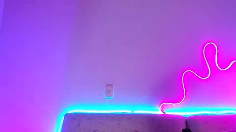 soy_camila_ online show from January 23, 2025, 7:32 am
