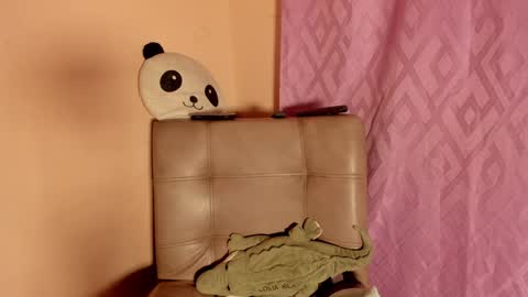 Snapshot of soy_jacky18 chatting on December 15, 2024, 6:51 am Jacky online show from December 15, 2024, 6:51 am