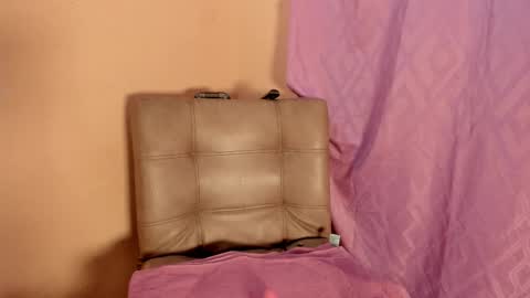 Snapshot of soy_jacky18 chatting on February 14, 2025, 3:22 am Jacky online show from February 14, 2025, 3:22 am