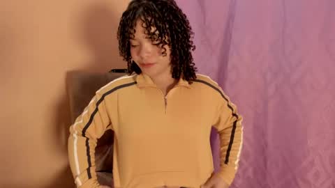 Snapshot of soy_jacky18 chatting on February 16, 2025, 5:15 am Jacky online show from February 16, 2025, 5:15 am