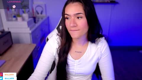 Luisa    online show from November 6, 2025, 11:15 pm