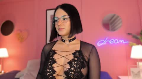 Aleja online show from February 18, 2025, 4:48 am