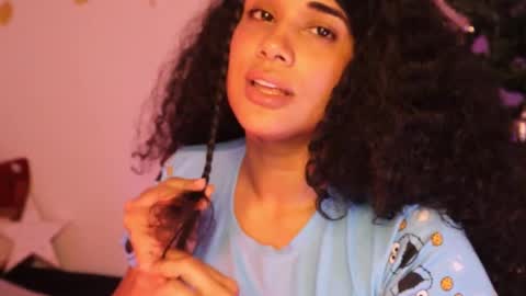 Snapshot of soytropicalfruit chatting on December 3, 2024, 5:53 am You want to talk to me more personal follow me in My Channel VIP 50 the discount online show from December 3, 2024, 5:53 am