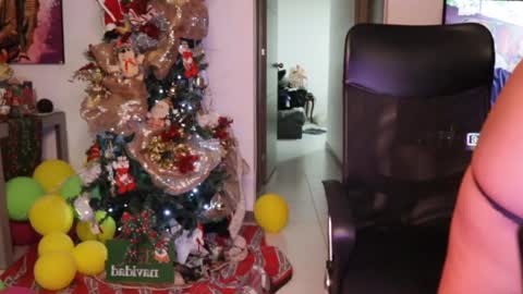 Snapshot of soytropicalfruit chatting on December 23, 2024, 2:56 am You want to talk to me more personal follow me in My Channel VIP 50 the discount online show from December 23, 2024, 2:56 am