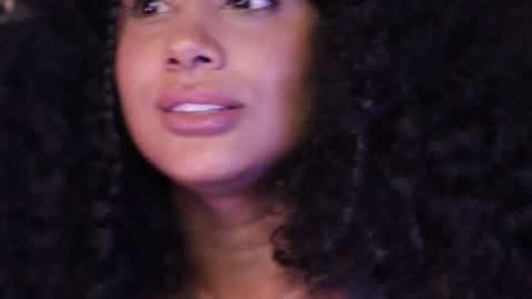 Snapshot of soytropicalfruit chatting on January 4, 2025, 12:05 am You want to talk to me more personal follow me in My Channel VIP 50 the discount online show from January 4, 2025, 12:05 am