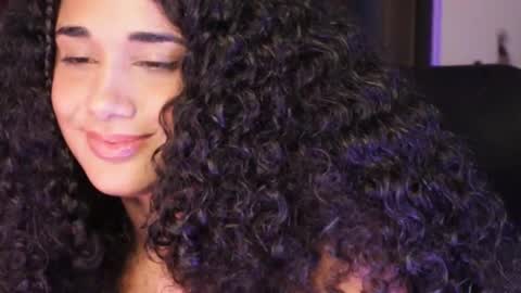 Snapshot of soytropicalfruit chatting on January 4, 2025, 3:07 am You want to talk to me more personal follow me in My Channel VIP 50 the discount online show from January 4, 2025, 3:07 am