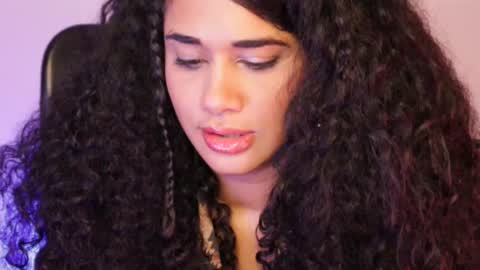 Snapshot of soytropicalfruit chatting on February 12, 2025, 10:35 am You want to talk to me more personal follow me in My Channel VIP 50 the discount online show from February 12, 2025, 10:35 am