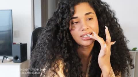 Snapshot of soytropicalfruit chatting on September 15, 2025, 12:16 pm You want to talk to me more personal follow me in My Channel VIP 50 the discount online show from September 15, 2025, 12:16 pm