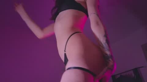 Roxy online show from December 10, 2024, 7:11 pm