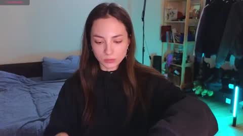 Roxy online show from March 3, 2025, 5:18 pm