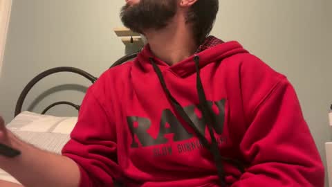 Snapshot of spacecase843 chatting on January 3, 2025, 3:27 am TrndSettrz online show from January 3, 2025, 3:27 am