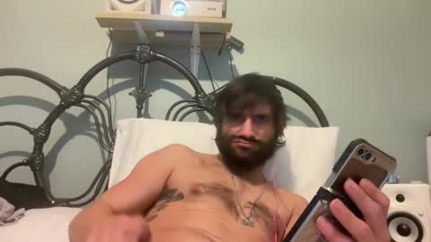 Snapshot of spacecase843 chatting on January 27, 2025, 5:58 am TrndSettrz online show from January 27, 2025, 5:58 am