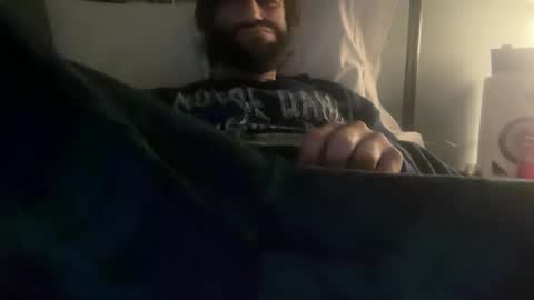 Snapshot of spacecase843 chatting on January 30, 2025, 11:22 am TrndSettrz online show from January 30, 2025, 11:22 am