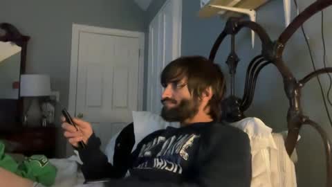 Snapshot of spacecase843 chatting on February 3, 2025, 4:57 am TrndSettrz online show from February 3, 2025, 4:57 am