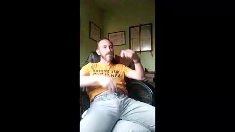 Manu  online show from December 18, 2025, 3:29 pm