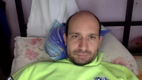 Snaiky online show from December 3, 2025, 1:53 pm