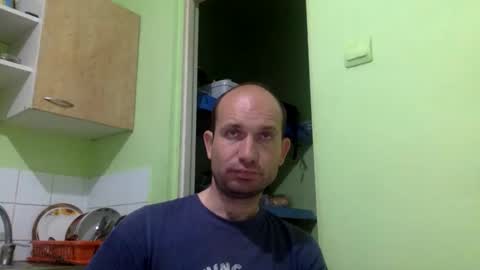 Snaiky online show from May 19, 2026, 9:43 pm