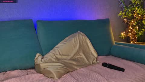 Nicole online show from December 13, 2024, 8:26 pm