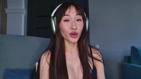 Snapshot of special_person chatting on March 8, 2025, 12:41 pm Nicole online show from March 8, 2025, 12:41 pm