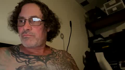 specter1972 online show from March 31, 2026, 1:40 am