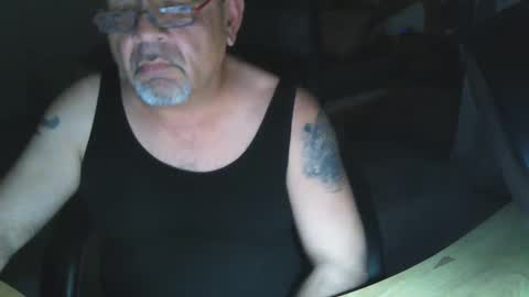 Snapshot of spektor1389 chatting on February 17, 2025, 7:10 pm spektor1389 online show from February 17, 2025, 7:10 pm