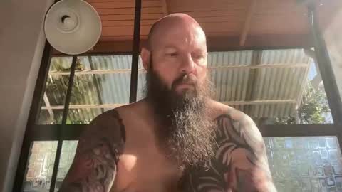 Beard Guy online show from November 4, 2025, 9:36 pm