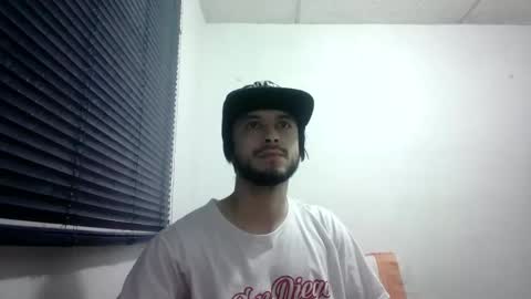 Snapshot of sperm_donor94 chatting on December 19, 2025, 9:33 pm sperm_donor94 online show from December 19, 2025, 9:33 pm