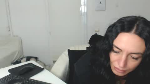 Carla online show from February 3, 2025, 5:24 pm