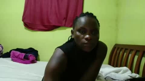 spicy_bella69 online show from May 16, 2026, 8:07 pm