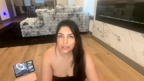 Snapshot of spicymami0333 chatting on November 9, 2025, 11:03 pm spicymami0333 online show from November 9, 2025, 11:03 pm