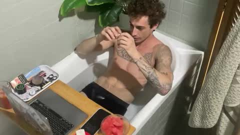 spicyraphael online show from February 17, 2026, 6:43 am