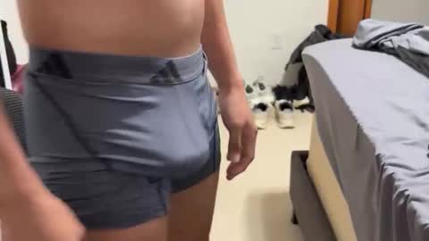 Snapshot of spideyman2093 chatting on October 25, 2025, 8:00 am spideyman2093 online show from October 25, 2025, 8:00 am