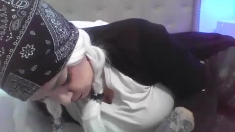 Vanessa Spade online show from January 29, 2025, 9:55 am