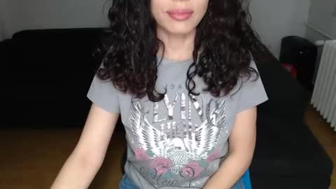 Snapshot of spoiled__doll chatting on December 4, 2024, 1:09 pm Doll online show from December 4, 2024, 1:09 pm