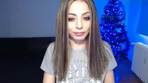 Snapshot of spoiled__doll chatting on December 25, 2024, 11:11 am Doll online show from December 25, 2024, 11:11 am