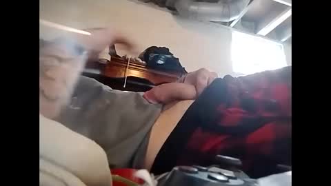 Snapshot of spundaddyandprincess chatting on December 8, 2024, 5:33 pm spundaddyandprincess online show from December 8, 2024, 5:33 pm