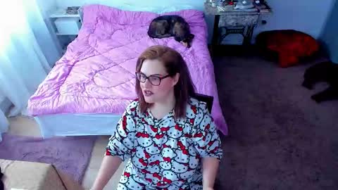 Snapshot of squirt_kimmm chatting on January 17, 2026, 12:32 pm Kim online show from January 17, 2026, 12:32 pm