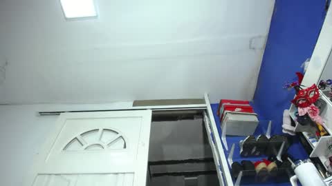 squirter_girl69 online show from April 30, 2026, 5:14 am