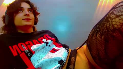 ethan online show from October 27, 2025, 2:21 pm